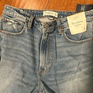 Abercrombie & Fitch The Skinny High Rise